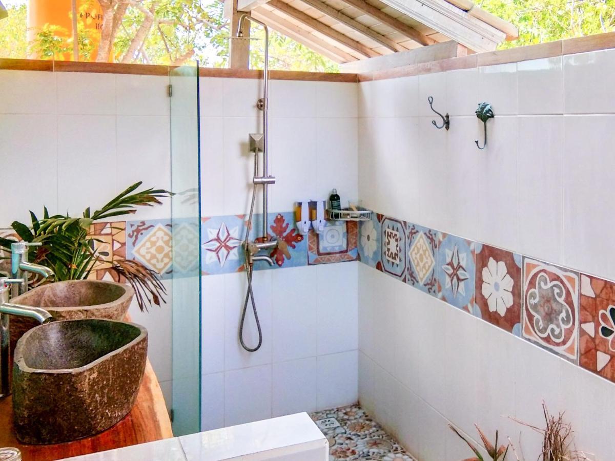 נוסה-למבונגן Lembo Lagoon Bungalows מראה חיצוני תמונה