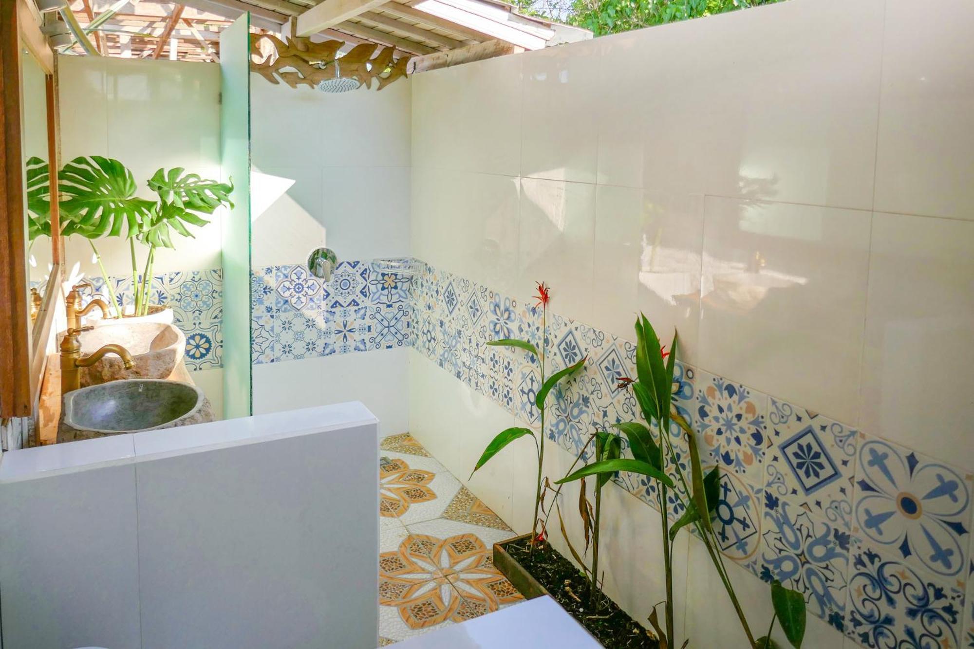 נוסה-למבונגן Lembo Lagoon Bungalows מראה חיצוני תמונה